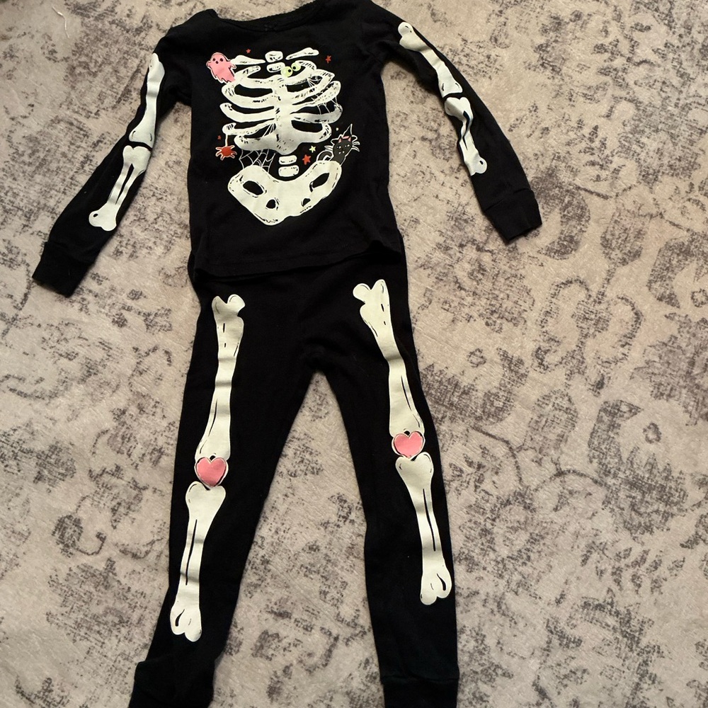 3T/4T Skeleton PJ Set